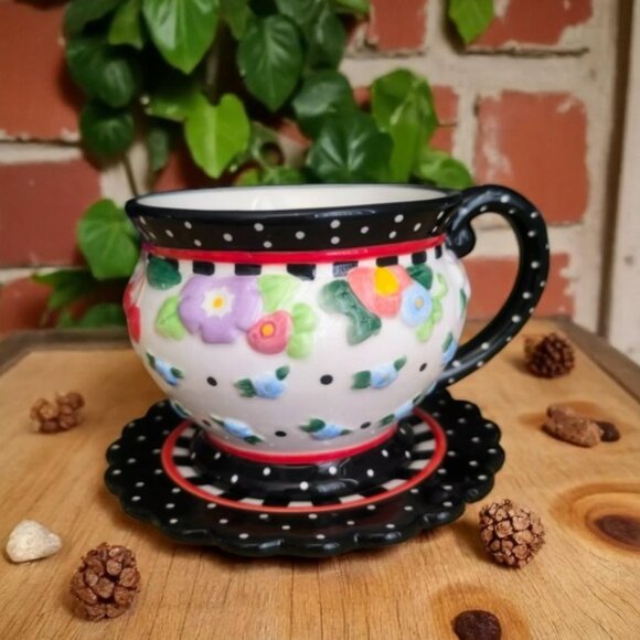 Vintage Mary Engelbreit 2000 3D CHERRIES & Flowers Design TEACUP & SAUCER RARE - Picture 1 of 9